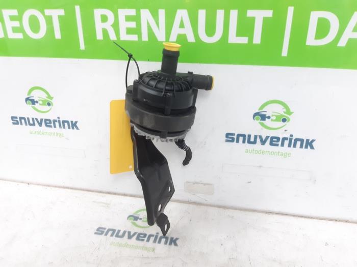 Begagnade Vattenpump Renault Symbioz (RJB) 1.6 E-Tech Full Hybrid 145 Pris € 114,95 Inklusive moms erbjuds av Snuverink Autodemontage