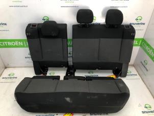 Begagnade Baksätesbänk Citroen C3 Aircross I (2C/2R) 1.2 e-THP PureTech 110 Pris € 325,00 Marginaltabell erbjuds av Snuverink Autodemontage