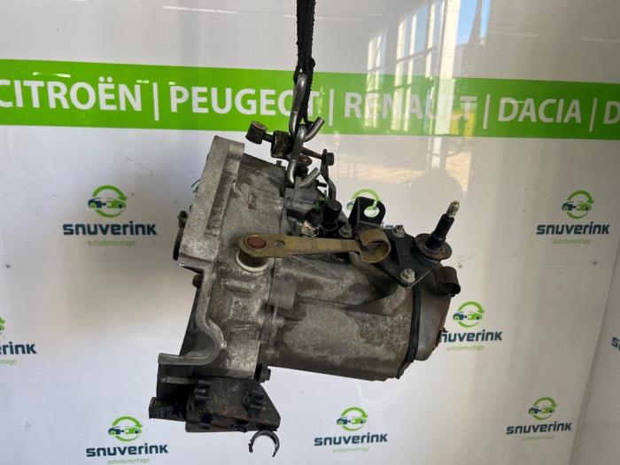 Gebrauchte Getriebe Peugeot Partner 1.4 Preis € 300,00 Margenregelung angeboten von Snuverink Autodemontage