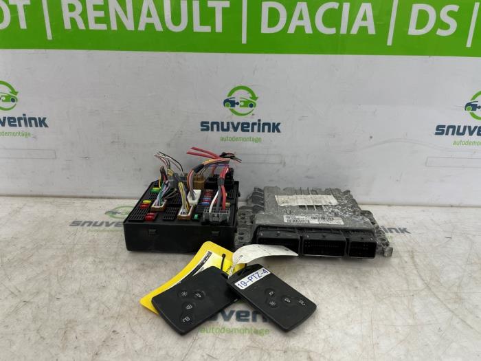 Used Engine management computer Renault Scénic III (JZ) 1.5 dCi 110 Price € 150,00 Margin scheme offered by Snuverink Autodemontage