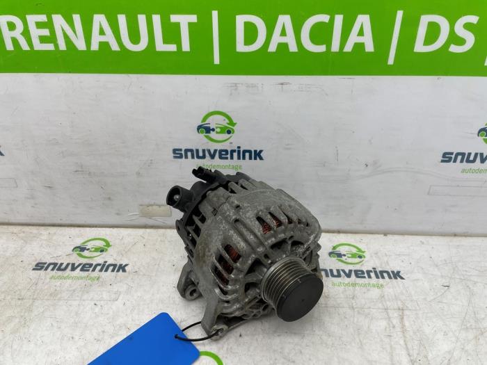 Gebrauchte Dynamo Peugeot 2008 (UD/UK/UR/US/UX) 1.2 VTi 12V PureTech 130 Preis € 72,60 Mit Mehrwertsteuer angeboten von Snuverink Autodemontage