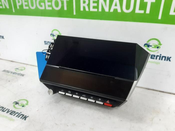 Begagnade Innerdisplay Peugeot 308 SW (F4/FC/FN/FR) 1.2 PureTech Hybrid 136 Pris € 260,15 Inklusive moms erbjuds av Snuverink Autodemontage