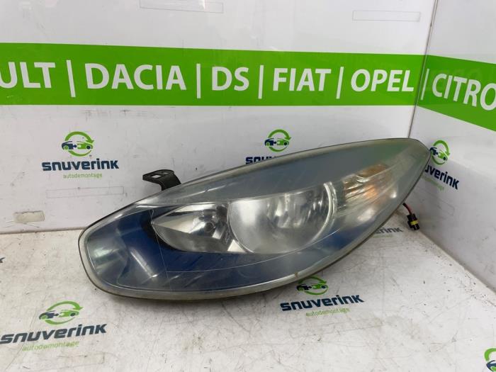 Używane Reflektor lewy Renault Fluence (LZ) ZE Cena € 150,00 Procedura marży oferowane przez Snuverink Autodemontage