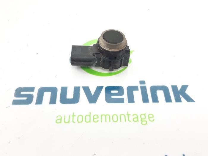 Usados Sensor PDC Renault Master III (FV) 2.3 Energy dCi 180 Twin Turbo 16V FWD Precio € 36,30 IVA incluido ofrecido por Snuverink Autodemontage