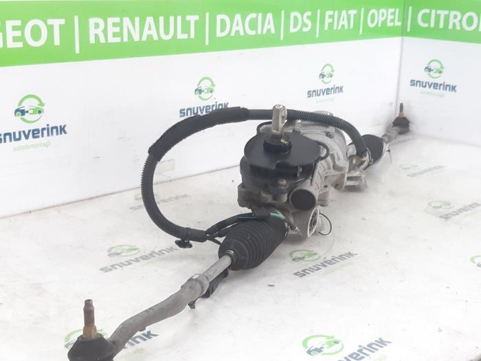 Begagnade Styrbox Peugeot 208 I (CA/CC/CK/CL) 1.2 Vti 12V PureTech 82 Pris € 125,00 Marginaltabell erbjuds av Snuverink Autodemontage