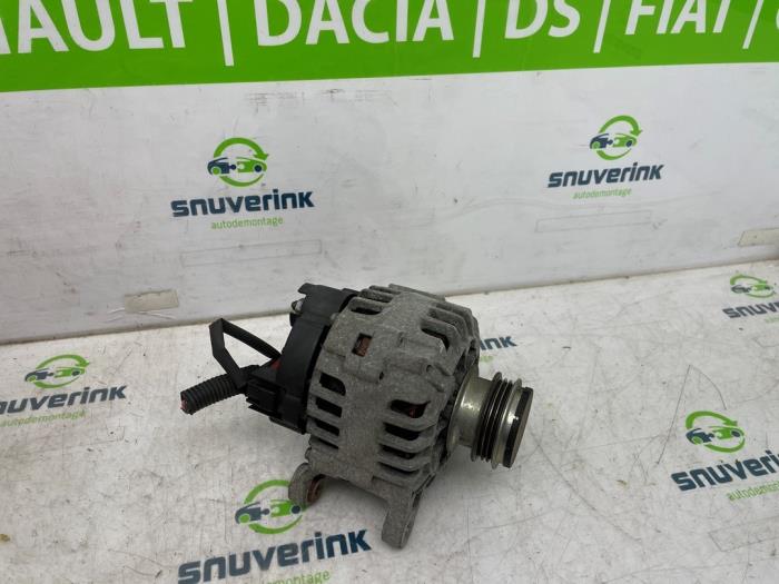 Used Dynamo Renault Twingo II (CN) 1.2 16V Price € 55,00 Margin scheme offered by Snuverink Autodemontage