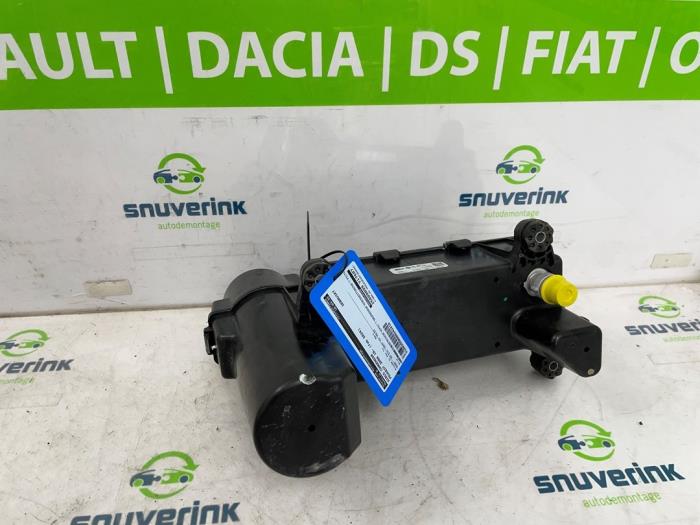 Gebrauchte Klima Kondensor Peugeot 2008 (UD/UK/UR/US/UX) e-2008 54 kWh Preis € 169,40 Mit Mehrwertsteuer angeboten von Snuverink Autodemontage
