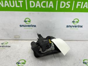 Gebrauchte Bremszange links hinten Renault Master III (FV) 2.3 Energy dCi 180 Twin Turbo 16V FWD Preis € 181,50 Mit Mehrwertsteuer angeboten von Snuverink Autodemontage