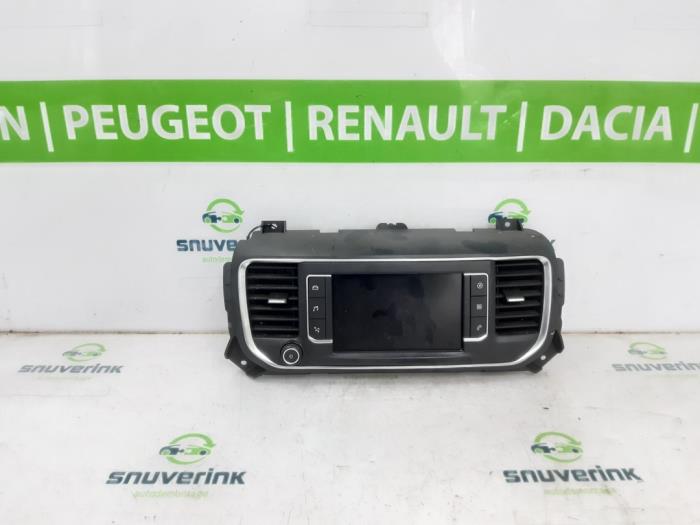 Begagnade Innerdisplay Peugeot Expert (V1/VA/VB/VE/VF/VT/VY) e-Expert Pris € 151,25 Inklusive moms erbjuds av Snuverink Autodemontage