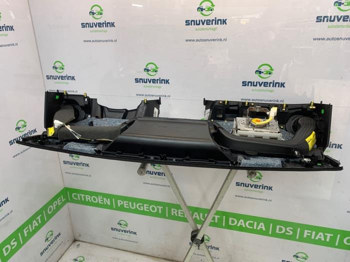 Używane Panel Peugeot 108 1.0 12V VVT-i Cena € 195,00 Procedura marży oferowane przez Snuverink Autodemontage