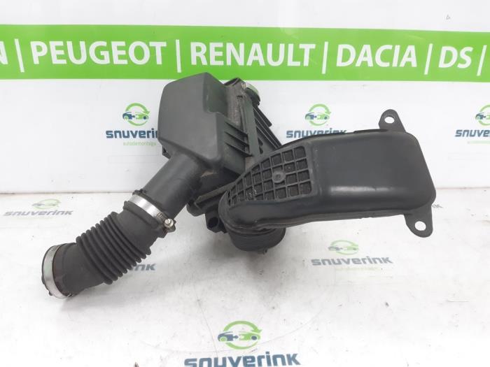 Begagnade Luftfilterhus Renault Clio V (RJAB) 1.0 TCe 100 12V Pris € 127,03 Inklusive moms erbjuds av Snuverink Autodemontage