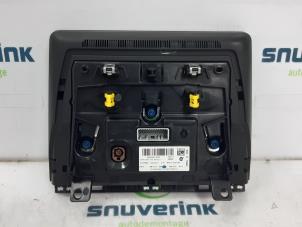 Innerdisplay från en Renault Clio V (RJAB) 1.0 TCe 100 12V 2020