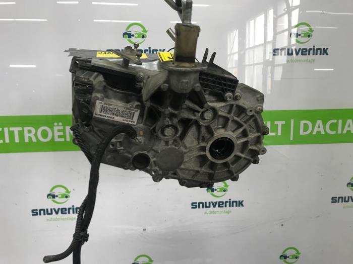 Usagé Boite de vitesses Renault Zoé (AG) R90 Prix € 995,00 Règlement à la marge proposé par Snuverink Autodemontage