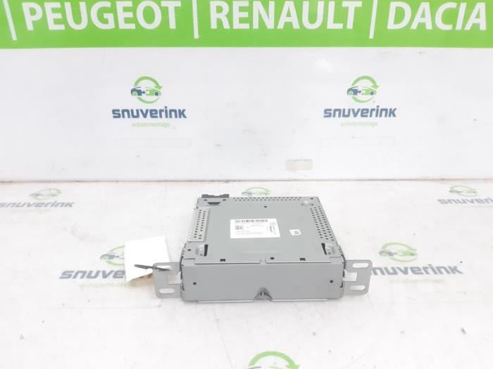 Begagnade Radio Renault Zoé (AG) R90 Pris € 135,00 Marginaltabell erbjuds av Snuverink Autodemontage
