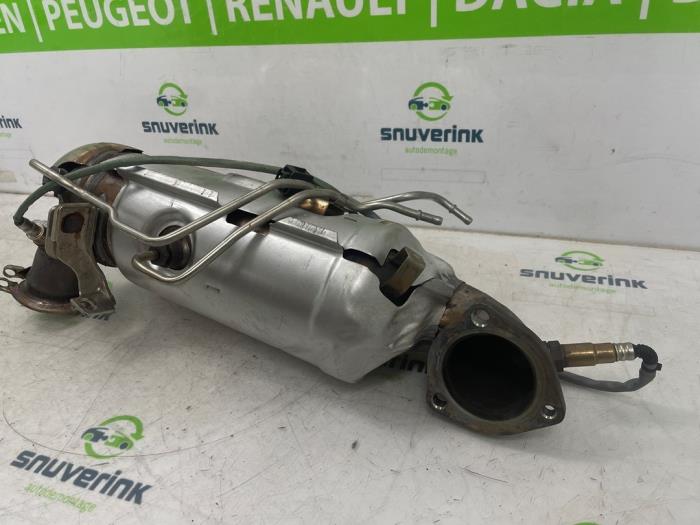 Katalysator van een Opel Astra L (F3/FB/FM/FP) 1.6 Plug-in Hybrid Turbo 16V 2022
