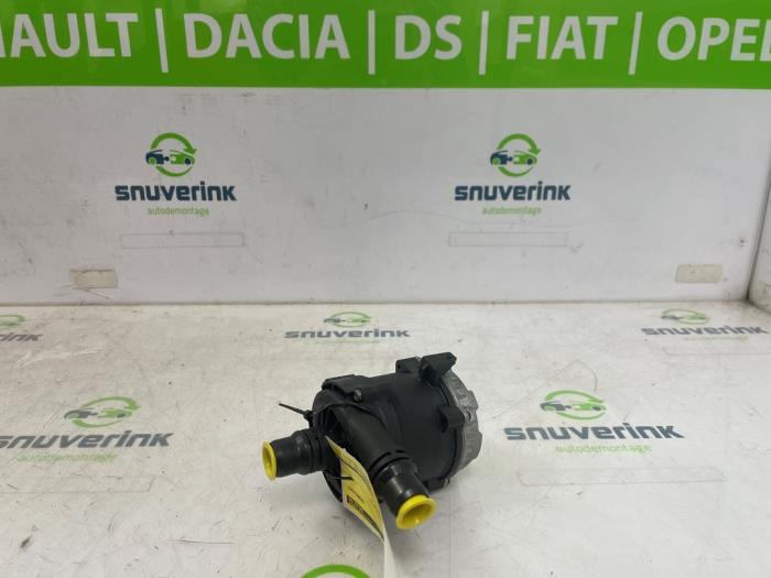 Begagnade Vattenpump Opel Astra L (F3/FB/FM/FP) 1.6 Plug-in Hybrid Turbo 16V Pris € 75,00 Marginaltabell erbjuds av Snuverink Autodemontage