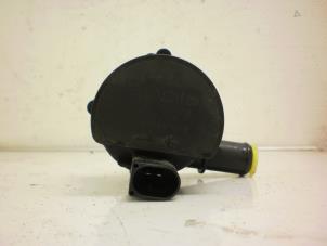 Used Water pump Renault Megane II Grandtour (KM) 1.5 dCi 105 FAP Price on request offered by Snuverink Autodemontage