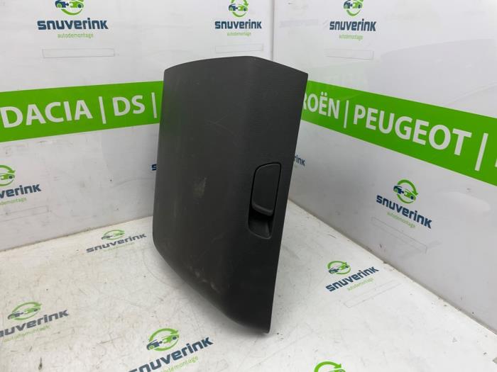 Begagnade Handskfack Dacia Spring 45 Pris € 65,00 Marginaltabell erbjuds av Snuverink Autodemontage