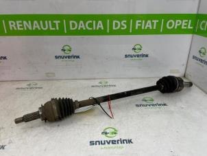 Usados Eje de transmisión derecha delante Dacia Spring 45 Precio € 125,00 Norma de margen ofrecido por Snuverink Autodemontage