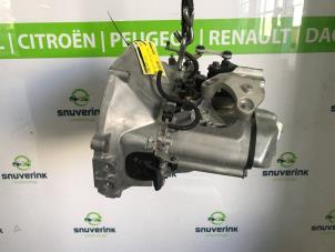 Używane Skrzynia biegów Citroen C3 (SX/SW) 1.2 Vti 12V PureTech Cena € 850,00 Procedura marży oferowane przez Snuverink Autodemontage