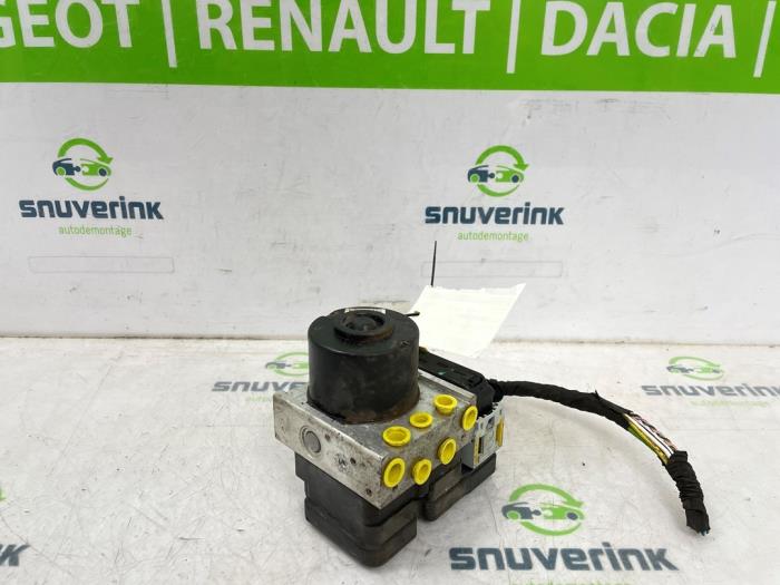 Begagnade ABS-pump Citroen C3 Picasso (SH) 1.6 16V VTI 120 Pris € 150,00 Marginaltabell erbjuds av Snuverink Autodemontage