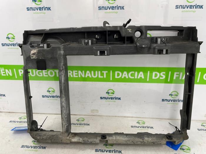 Begagnade Front Peugeot 207/207+ (WA/WC/WM) 1.6 16V GT THP Pris € 110,00 Marginaltabell erbjuds av Snuverink Autodemontage