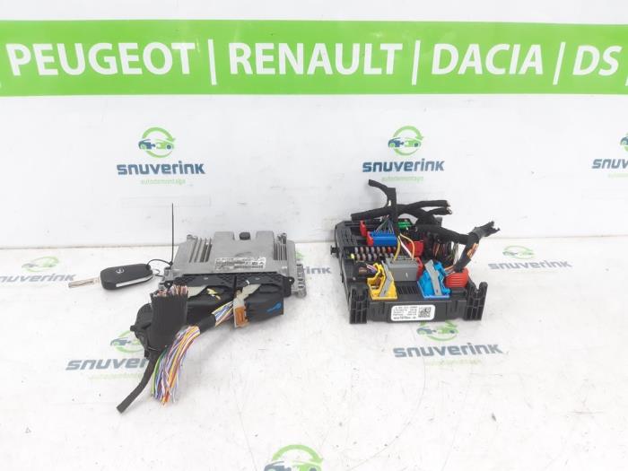 Used Engine management computer Opel Combo Cargo 1.5 CDTI 75 Price € 423,50 Inclusive VAT offered by Snuverink Autodemontage