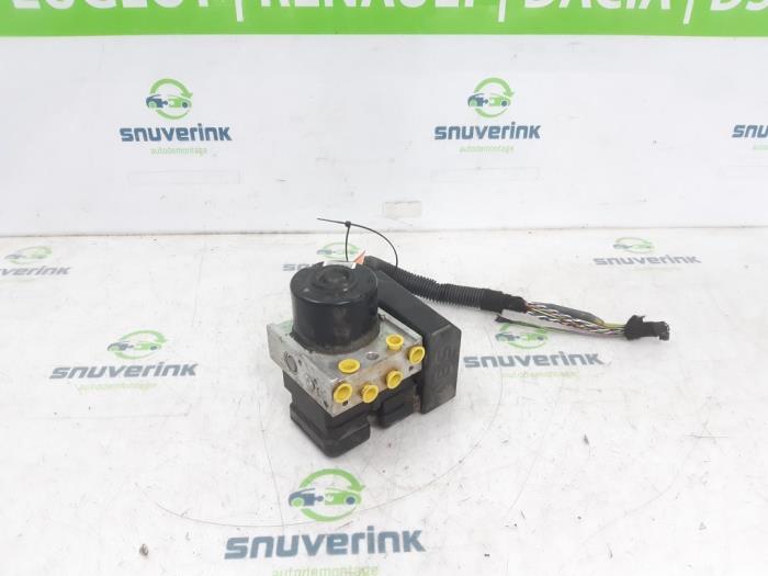 Begagnade ABS-pump Citroen C3 Picasso (SH) 1.4 16V VTI 95 Pris € 150,00 Marginaltabell erbjuds av Snuverink Autodemontage