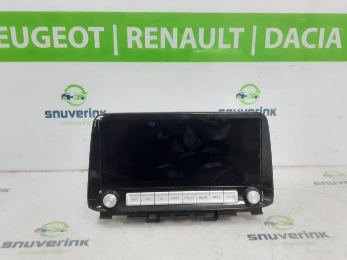 Used Interior display Hyundai Kona (OS) 64 kWh Price € 665,50 Inclusive VAT offered by Snuverink Autodemontage