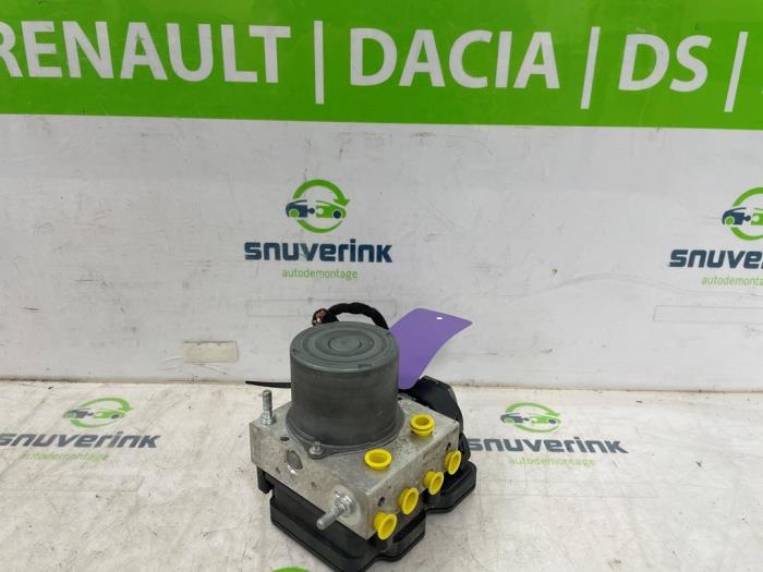 Usagé Bloc ABS Fiat Ducato (250) 2.3 D 130 Multijet Prix € 453,75 Prix TTC proposé par Snuverink Autodemontage