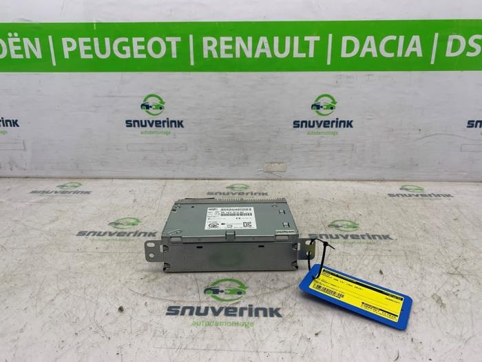 Używane Radio Peugeot 308 SW (L4/L9/LC/LJ/LR) 1.6 BlueHDi 120 Cena € 250,00 Procedura marży oferowane przez Snuverink Autodemontage