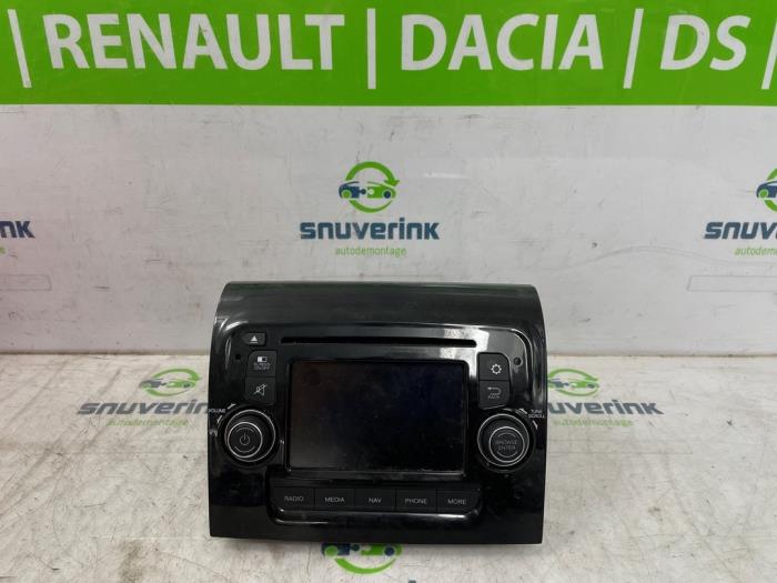 Begagnade Radio Fiat Ducato (250) 2.3 D 130 Multijet Pris € 423,50 Inklusive moms erbjuds av Snuverink Autodemontage