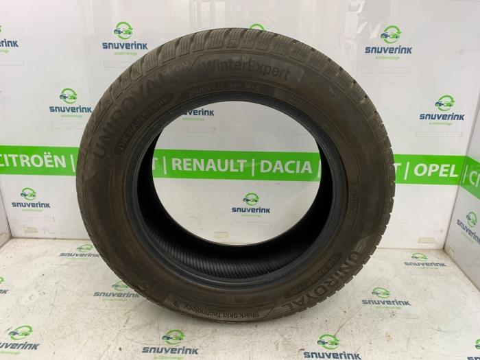 Używane Opona Fiat Ducato (250) 2.3 D 130 Multijet Cena € 30,23 Z VAT oferowane przez Snuverink Autodemontage