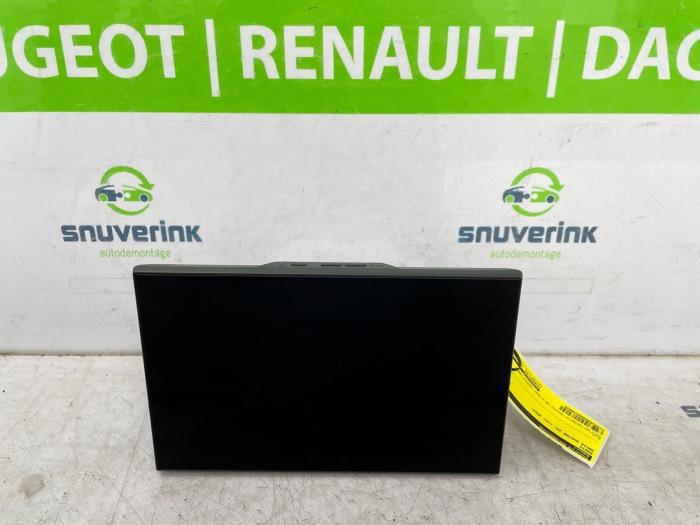 Używane Radio Dacia Duster (DJF) 1.2 TCE 130 12V Mild Hybrid 4x2 Cena € 400,00 Procedura marży oferowane przez Snuverink Autodemontage