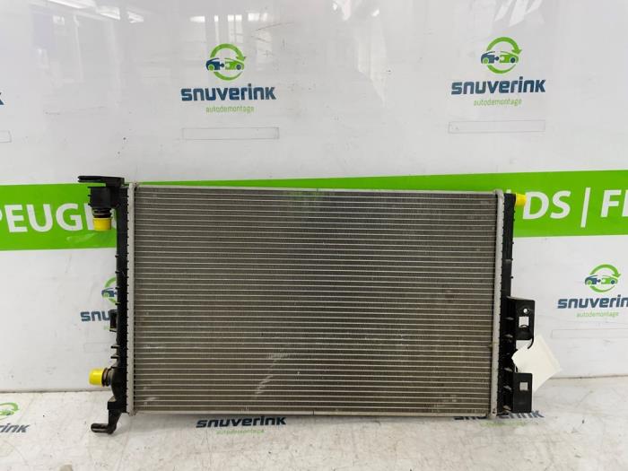 Usagé Radiateur Renault Captur II (RJB) 1.6 E-Tech 160 Prix € 165,00 Règlement à la marge proposé par Snuverink Autodemontage
