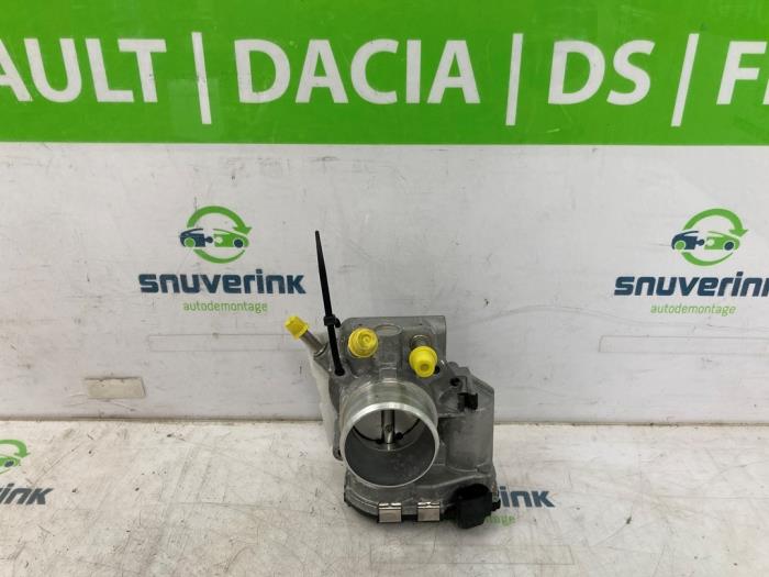 Begagnade Spjällhus Hyundai i20 1.4i 16V Pris € 50,00 Marginaltabell erbjuds av Snuverink Autodemontage