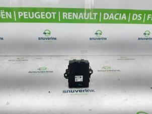 Begagnade Dator, automatisk växellåda Renault Arkana (RJLL) 1.6 E-Tech 145 16V Pris € 229,90 Inklusive moms erbjuds av Snuverink Autodemontage
