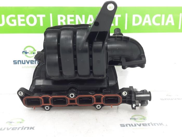 Używane Kolektor dolotowy Renault Arkana (RJLL) 1.6 E-Tech 145 16V Cena € 278,30 Z VAT oferowane przez Snuverink Autodemontage