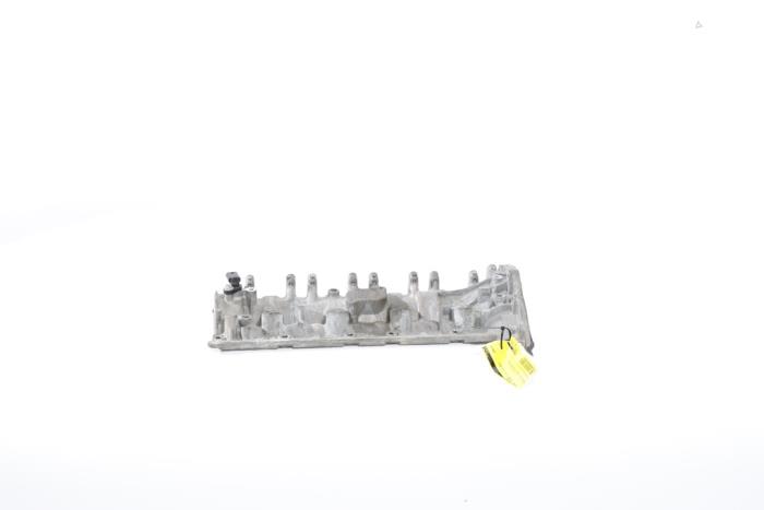 Gebrauchte Ventildeckel Renault Megane IV Estate (RFBK) 1.3 TCE 160 16V Preis € 50,00 Margenregelung angeboten von Snuverink Autodemontage