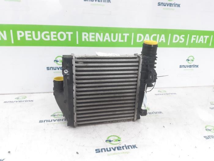 Usagé Intercooler Peugeot 3008 II (M4/MC/MJ/MR) 1.6 16V HYbrid 225 Prix € 55,00 Règlement à la marge proposé par Snuverink Autodemontage