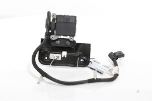 Usados Sensor ACC (distancia) Peugeot 3008 II (M4/MC/MJ/MR) 1.6 16V HYbrid 225 Precio € 800,00 Norma de margen ofrecido por Snuverink Autodemontage