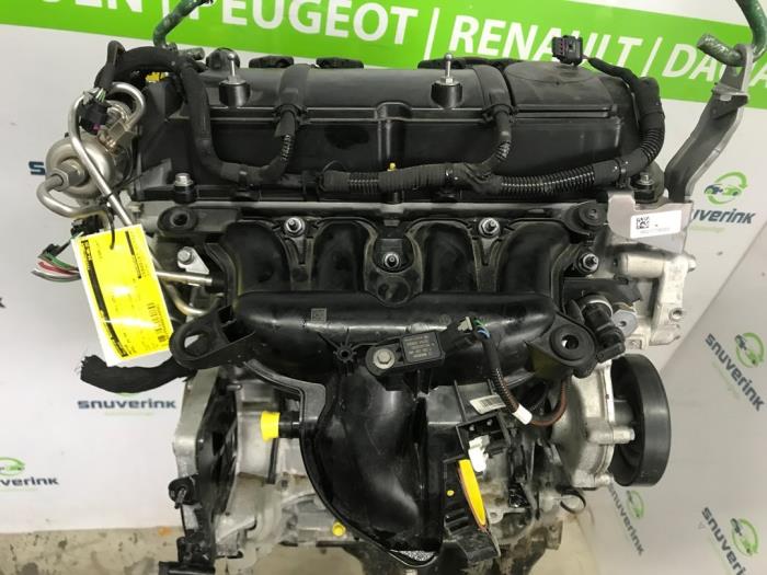 Engine from a Opel Astra L Sports Tourer (F4/FC/FN/FR) 1.6 Plug-in Hybrid Turbo 16V 2023