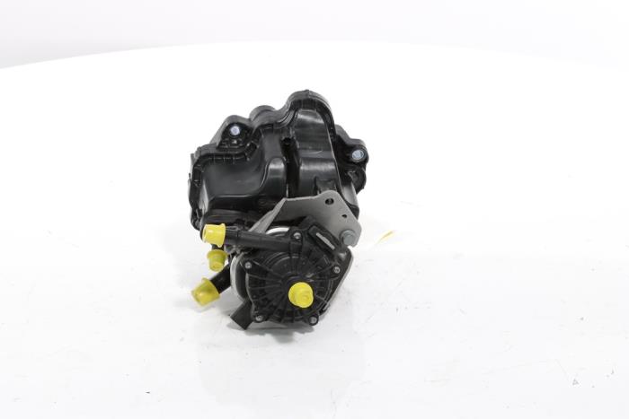 Begagnade PCV-ventil Renault Austral 1.2 E-Tech Full Hybrid 200 Pris € 102,85 Inklusive moms erbjuds av Snuverink Autodemontage