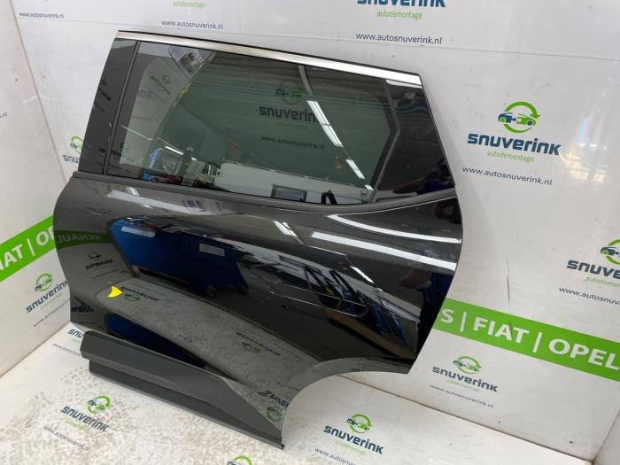 Bakdörr, 4-dörrars, vänster från en Renault Scenic E-Tech Electric (RCB) EV60 2024