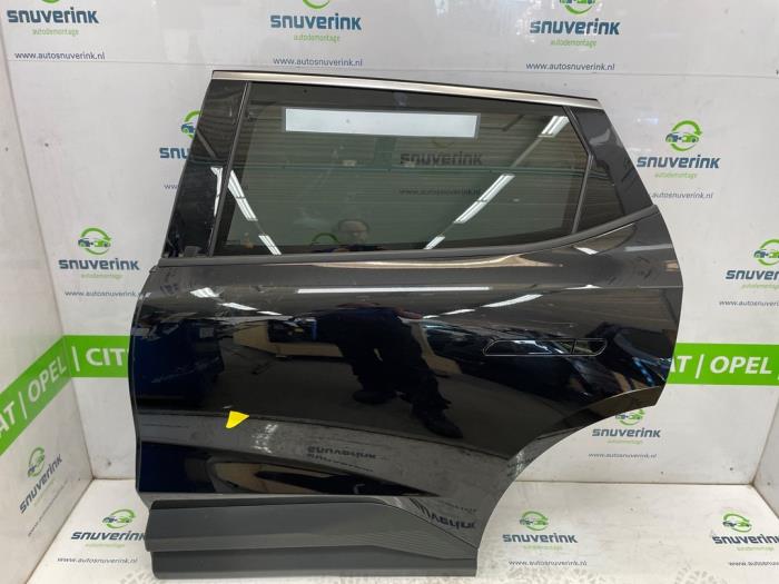 Bakdörr, 4-dörrars, vänster från en Renault Scenic E-Tech Electric (RCB) EV60 2024