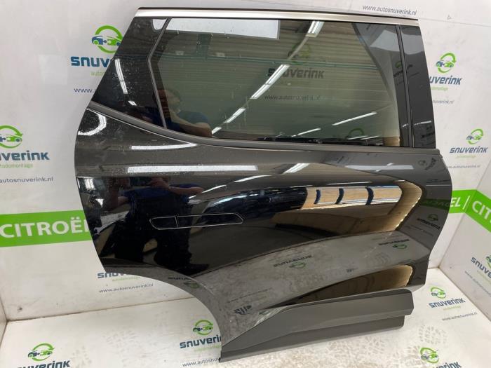 Bakdörr, 4-dörrars, höger från en Renault Scenic E-Tech Electric (RCB) EV60 2024