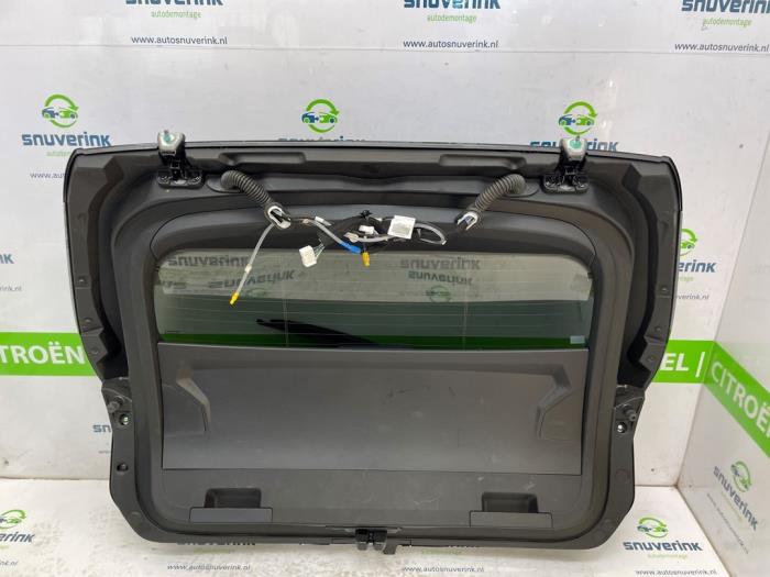 Baklucka från en Renault Scenic E-Tech Electric (RCB) EV60 2024