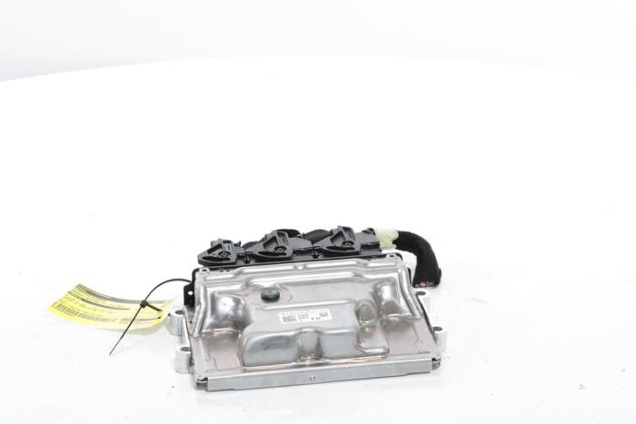 Used Computer, miscellaneous Renault Austral 1.2 E-Tech Full Hybrid 200 Price € 332,75 Inclusive VAT offered by Snuverink Autodemontage
