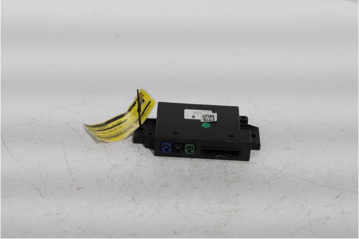Usagé Ordinateur divers Renault Austral 1.2 E-Tech Full Hybrid 200 Prix € 181,50 Prix TTC proposé par Snuverink Autodemontage