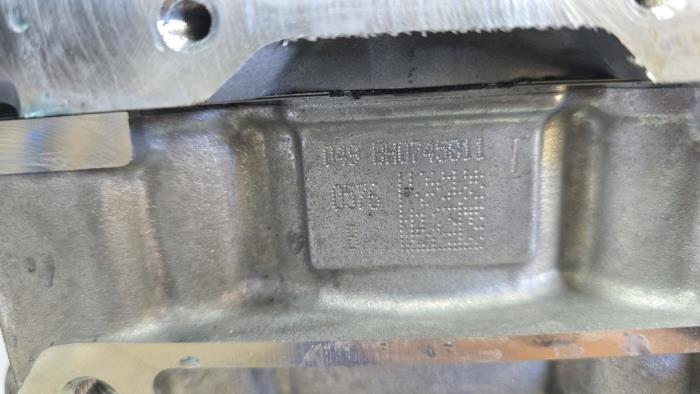 Engine from a Peugeot 208 II (UB/UH/UP) 1.2 Hybrid 100 2025